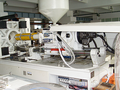 Aquecimento por indução para equipamentos de processamento de plástico