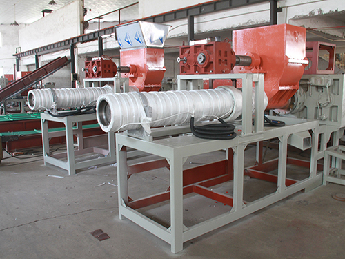 Aquecimento por indução para equipamentos de processamento de plástico