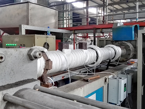 Aquecimento por indução para equipamentos de processamento de plástico